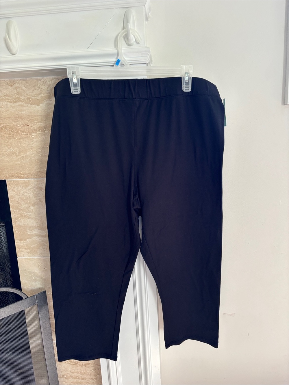 Maurices Black Capri Pull-On Leggings - Sleek Everyday Fit